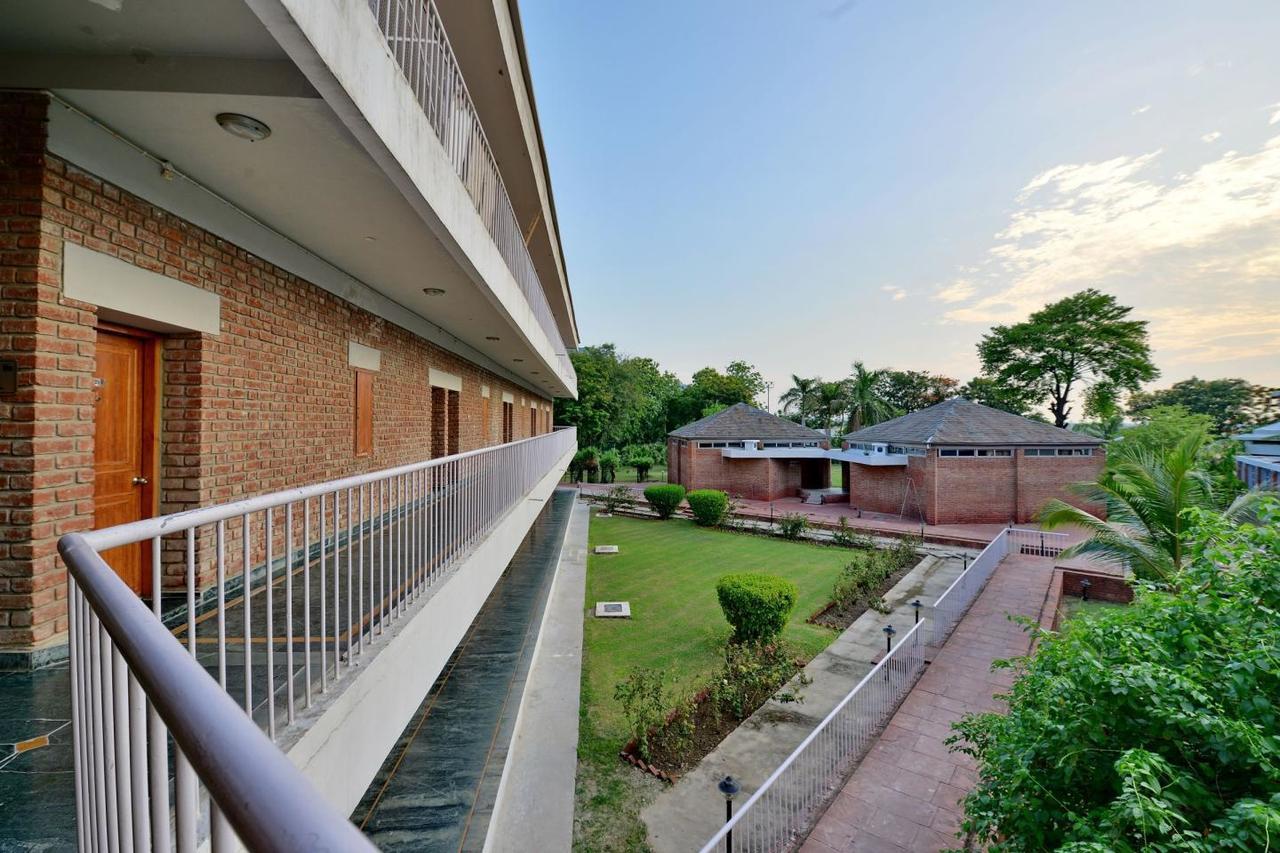 Indo Hokke Hotel ราจกี ภายนอก รูปภาพ