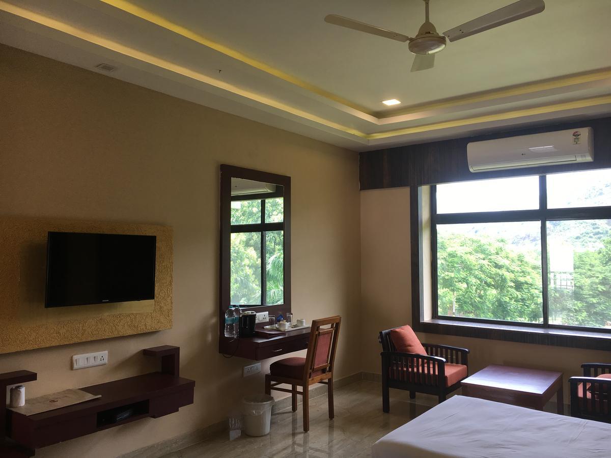 Indo Hokke Hotel ราจกี ภายนอก รูปภาพ